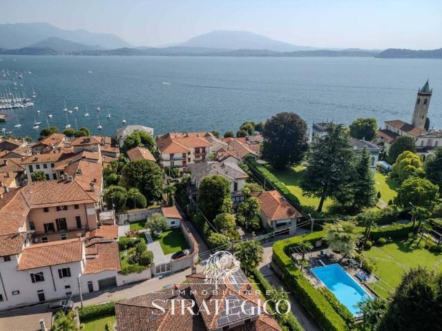 Villa Indipendente in vendita a Villa Lesa, Piemonte