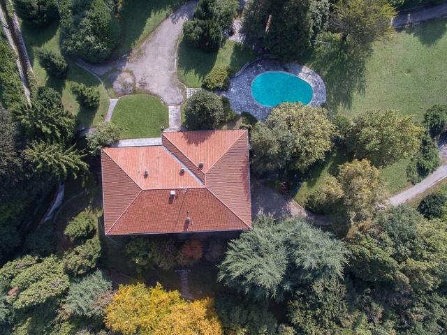 Villa Indipendente in vendita a Longone Al Segrino, Lombardia