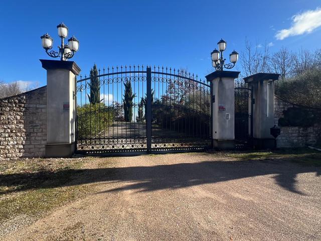 Casa in vendita a Marche, Pesaro E Urbino
