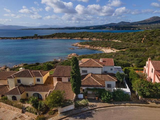 Villa Schiera in vendita a Golfo Aranci, Sardigna/Sardegna