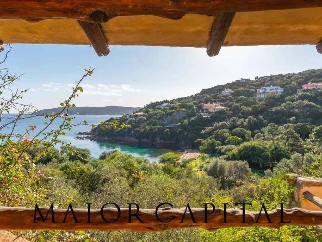 Villa Schiera in vendita a Porto San Paolo, Sardigna/Sardegna