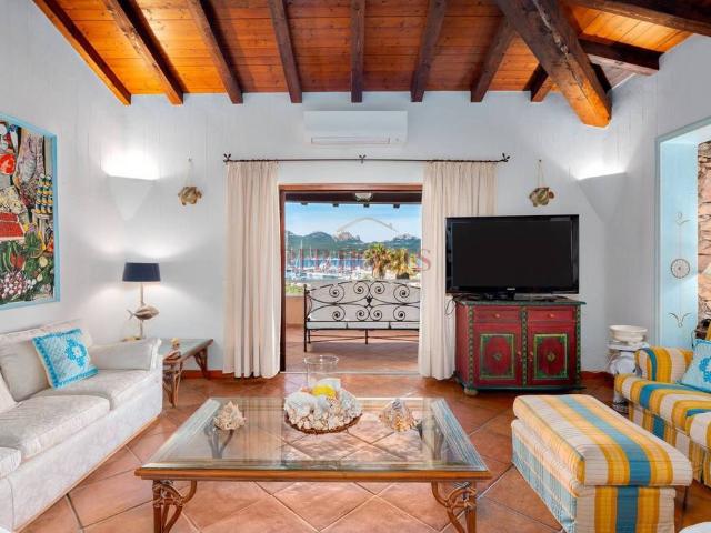Villa Schiera in vendita a San Pantaleo, Sardigna/Sardegna