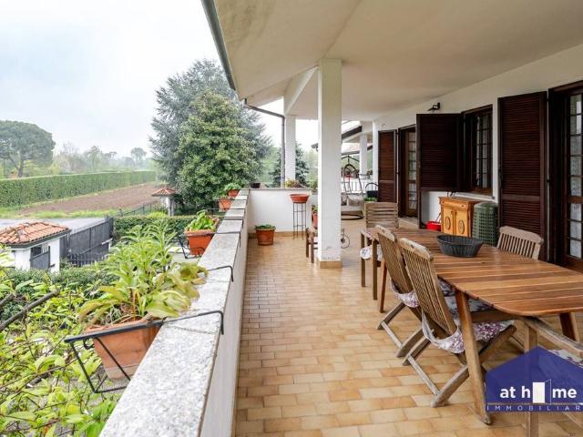 Ville Schiera in vendita a Seregno, San Rocco
