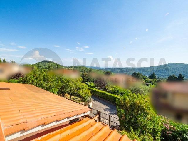Villa Schiera in vendita a Unione di Comuni Valdarno e Valdisieve, Pontassieve
