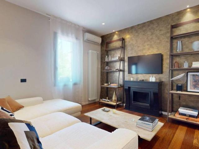 Villa Schiera in vendita a Rimini, Reggio Emilia