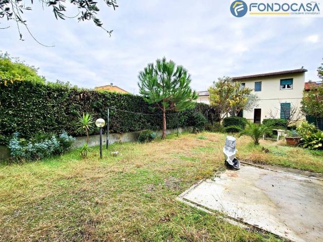 Villa Schiera in vendita a Tonfano, Toscana