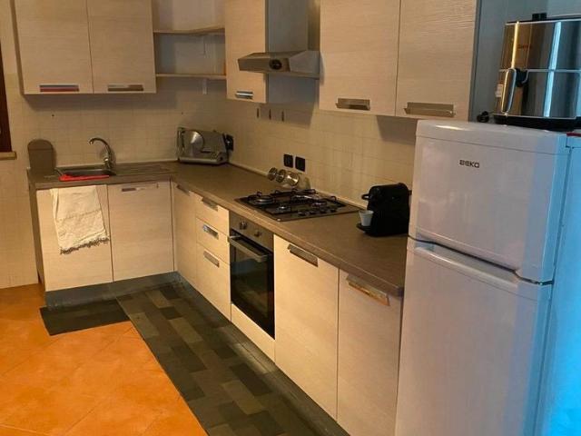 Appartamento in affitto a Tresinaro - Secchia, Re