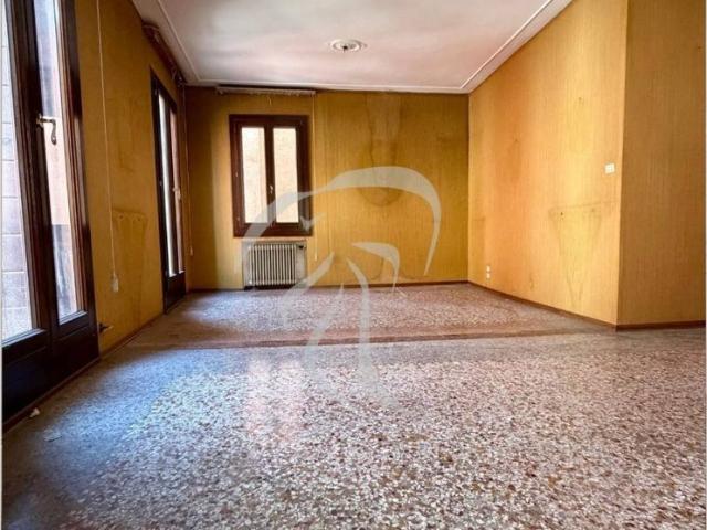 Appartamento in vendita a Venezia-Murano-Burano, Venezia