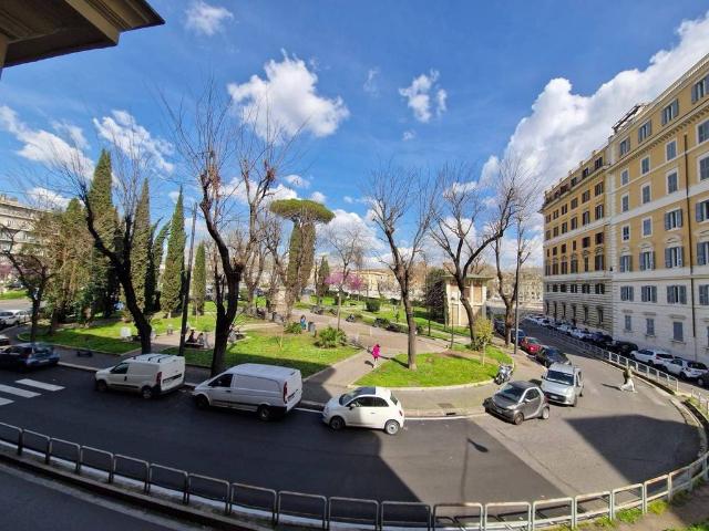 Appartamento in vendita a Municipio Roma I, Roma Capitale