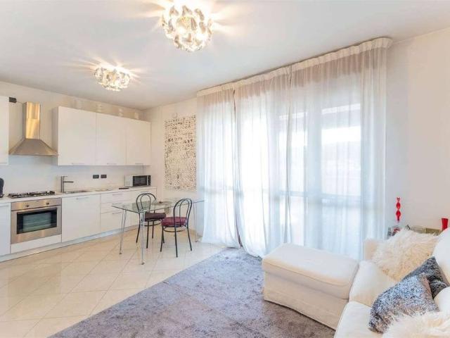 Appartamento in vendita a Municipio 8 di Milano, Milano