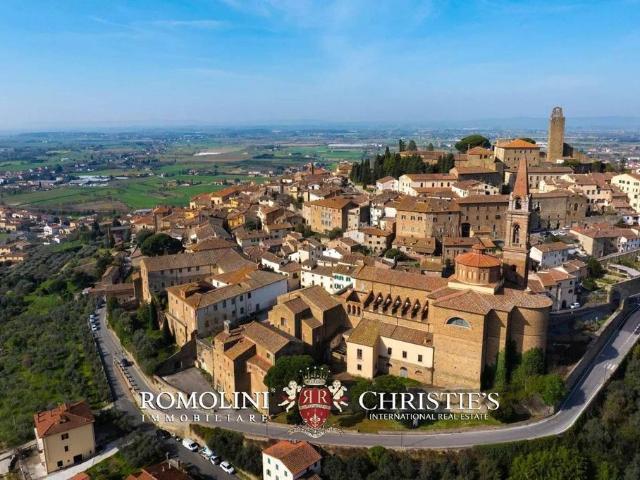 Villa Indipendente in vendita a Castiglion Fiorentino, Toscana