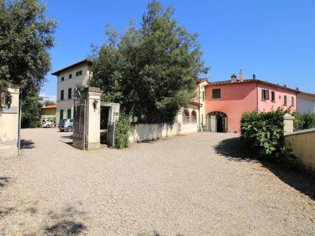 Appartamento in vendita a Bucine, Toscana