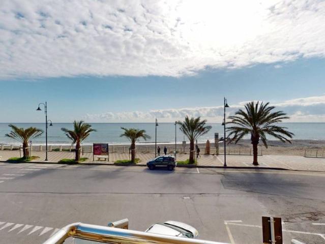Appartamento in vendita a Albenga, Liguria