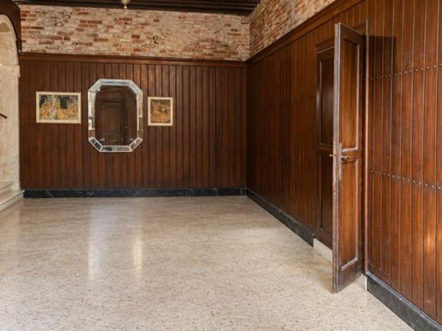 Appartamento in vendita a Venezia-Murano-Burano, Venezia