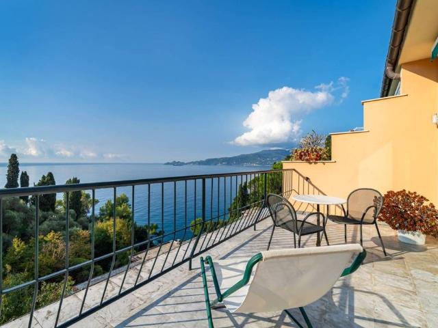 Appartamento in vendita a Zoagli, Liguria