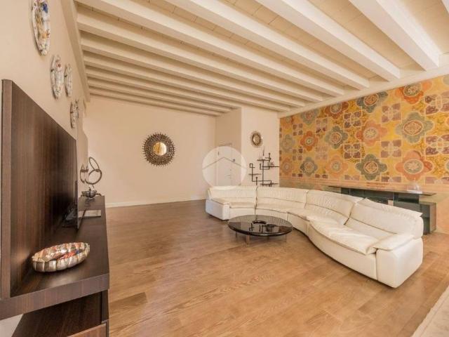 Appartamento in vendita a Centro storico, Brenzone