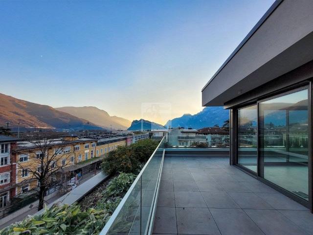 Attico in vendita a Comunità Alto Garda e Ledro, Arco