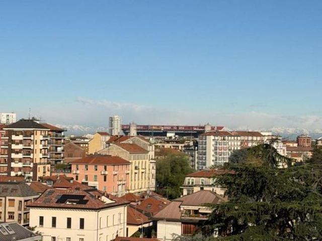 Attico in vendita a Municipio 7, Milano