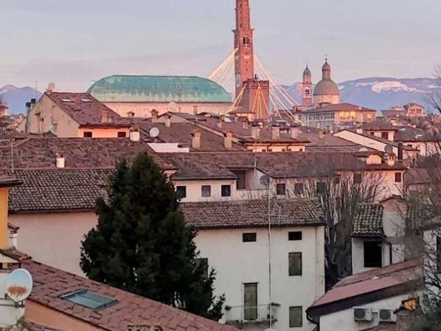 Attico in vendita a Vicenza, Veneto