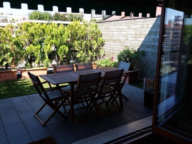 Attico in affitto a Washington, Milano