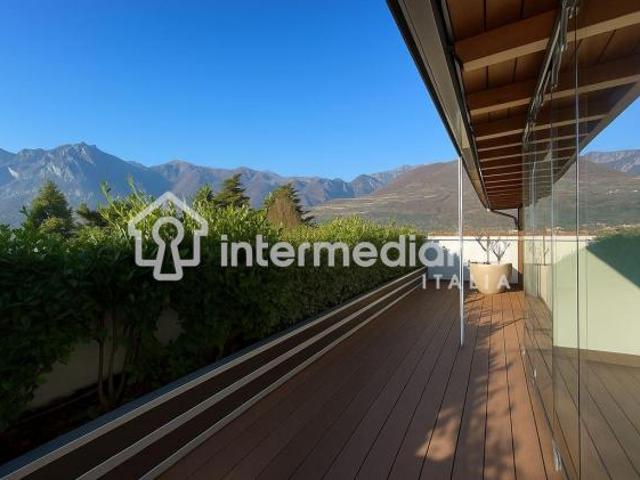 Attico in vendita a Comunità Alto Garda e Ledro, Arco