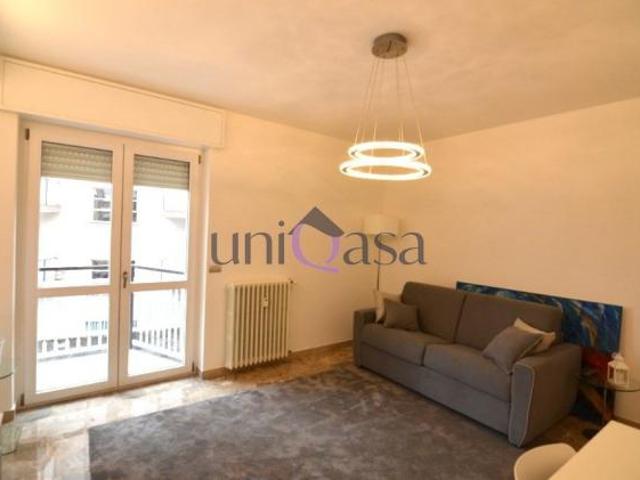 Appartamento in affitto a Lecco, Lombardia