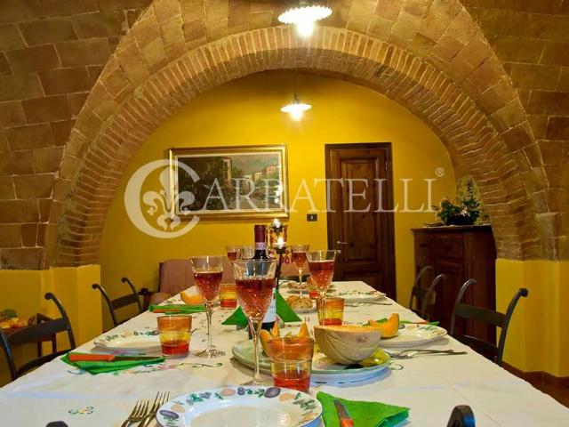 Rustico in vendita a Volterra, Toscana
