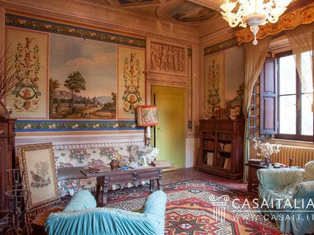 Appartamento in vendita a Chiusi Città, Toscana