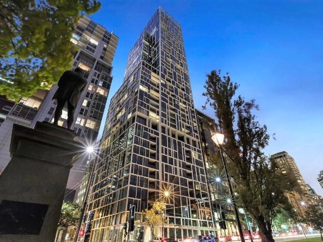Apartment for rent in East End Theatre District, Melbourne