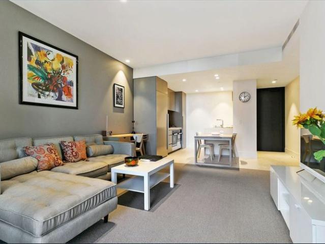 Apartment for rent in East End Theatre District, Melbourne
