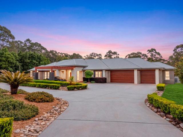 Cottage for sale in Grose Vale, Sydney