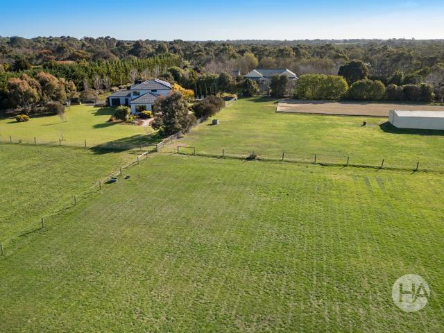Cottage for sale in Camerons Creek, Victoria