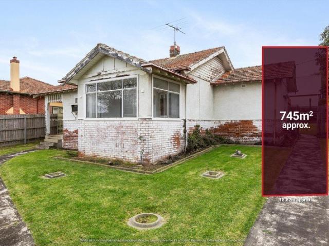 House for sale in Essendon, Melbourne