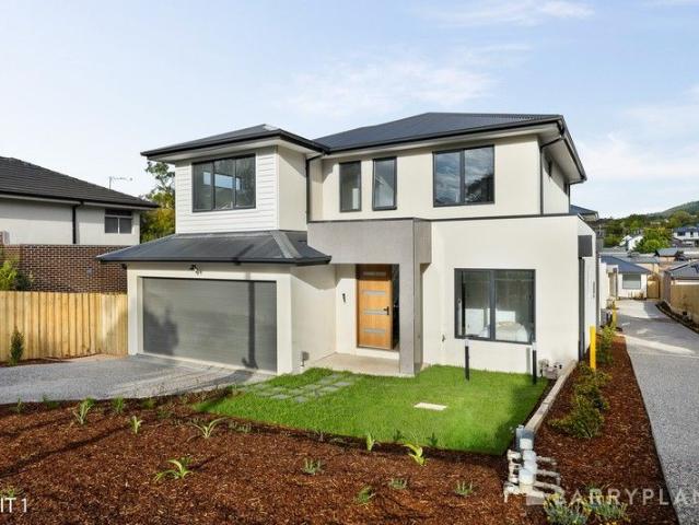 Townhouse for sale in Camerons Creek, Victoria