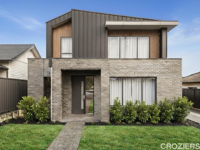 Townhouse for sale in Camerons Creek, Victoria