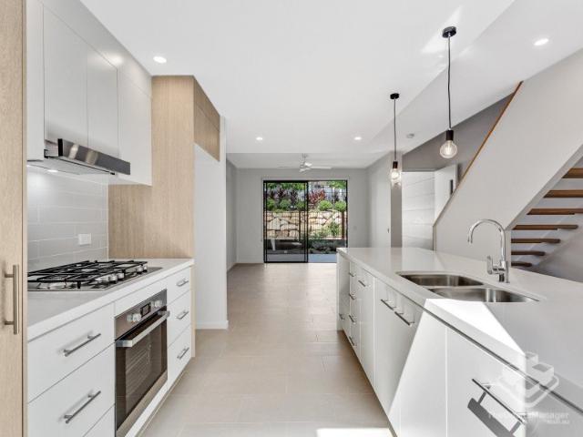 Townhouse for rent in Toombul, Queensland