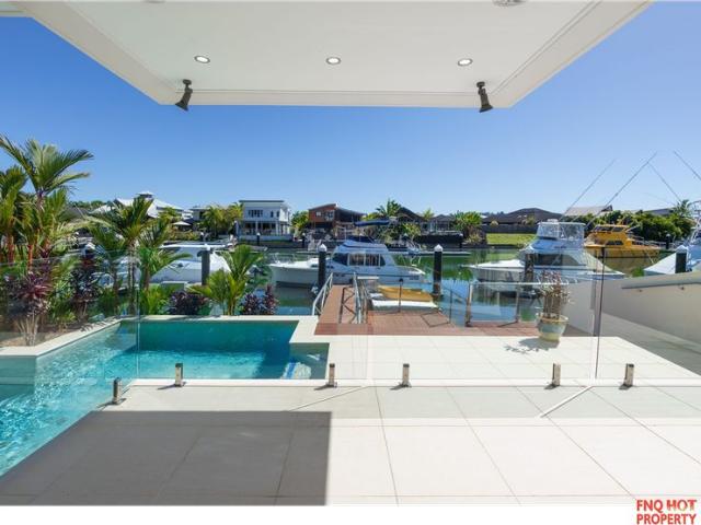 House for sale in Kewarra Beach, Queensland