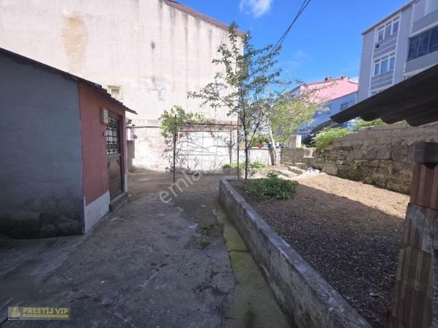Habibler Mahallesi, Sultangazi içerisinde kiralık Villa
