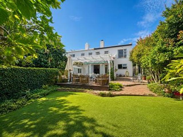 Townhouse for sale in Hout Bay, Western Cape