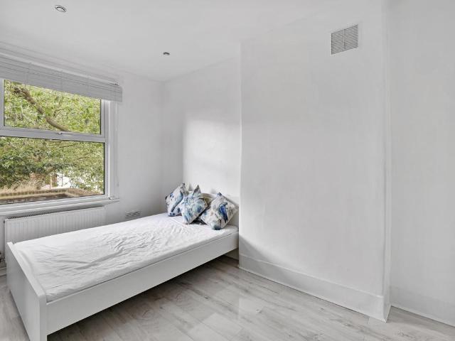 Apartment for rent in London Borough of Southwark, Greater London