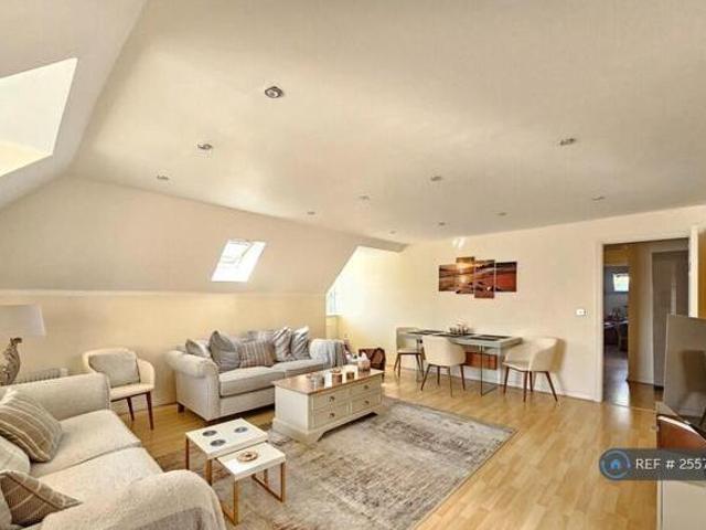 House for rent in Uxbridge, Greater London