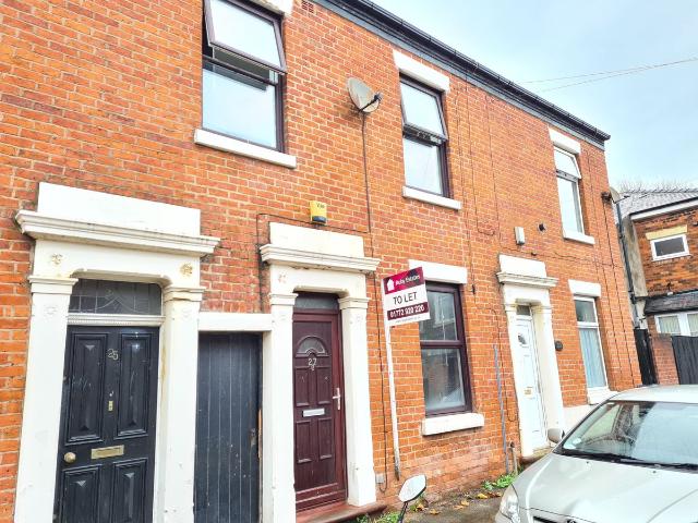 House for rent in Frenchwood, Higher Bartle