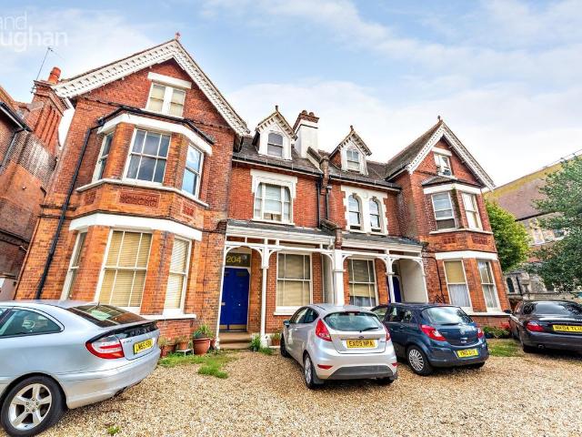 Studio for rent in Withdean, Brighton