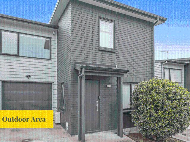 Townhouse for rent in East Tamaki, Oroua County