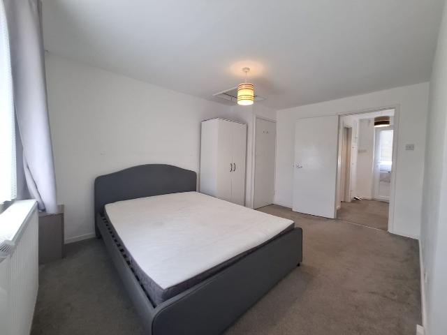 Apartment for rent in Preston, Greater London