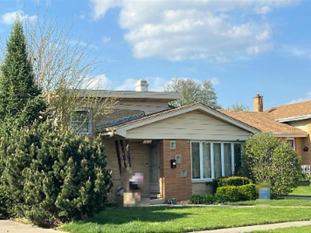 House for sale in Westchester, Cook County