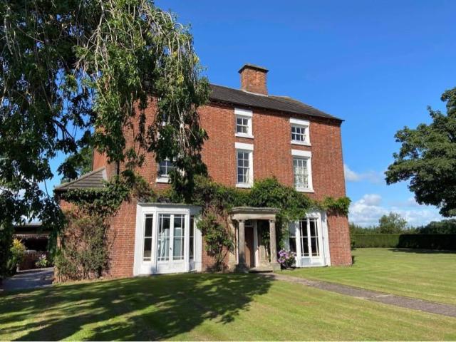Room for rent in Great Chatwell, Staffordshire