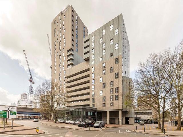 Apartment for rent in Blackwall, Greater London