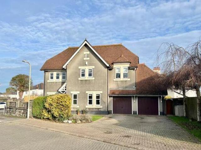 House for sale in Mid Glamorgan, Cymru / Wales