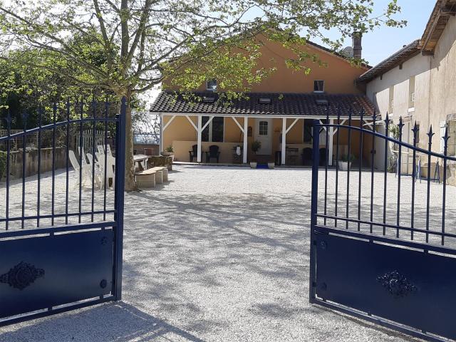 Maison vente à Planchas, Rouzède